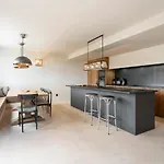 Vila Casa Boa *